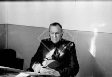 №04