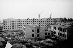 №08