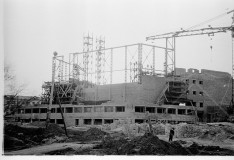 №09