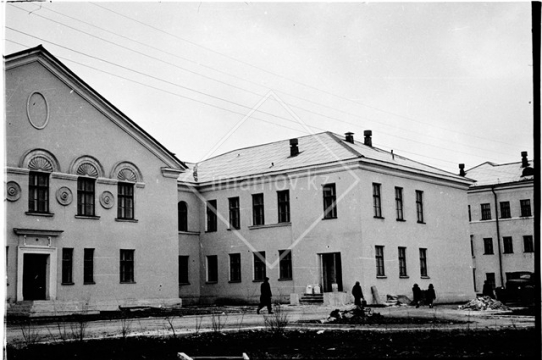 №12