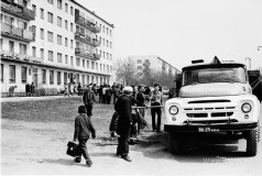 №08