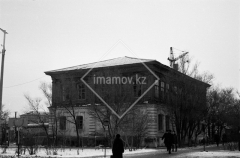 №03