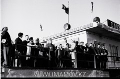 №09