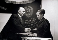 №06