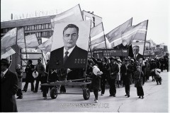 №09
