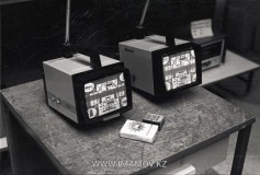№02
