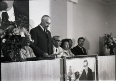 №03