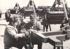 5-Опытное-хозяйство-ВНИИЗХ-механизаторы-М-Калелов-П.-Лехнер