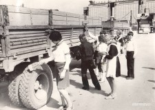 23-Учащиеся-школы-№20-на-Целиноградском-элеваторе-сентябрь-1981-год
