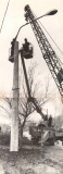 08-3