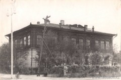 06-Здесь-ныне-центральный-универсам