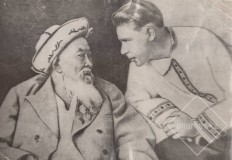 09-Джамбул-с-поэтом-П.-Н.-Кузнецовым-фоторепродукция-Н.-Имамова